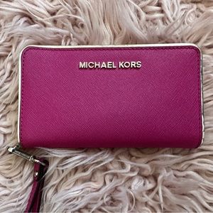 Michael Kors wallet clutch